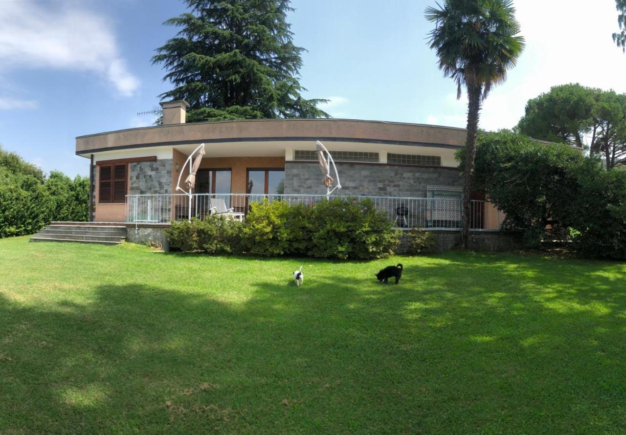 Casa Gaiani Villetta In Riva Al Lago Vista Mozzafiato Varano Borghi Dış mekan fotoğraf