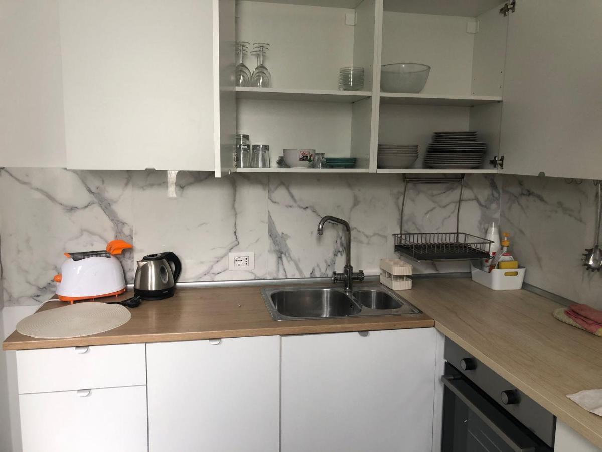 Casa Gaiani Villetta In Riva Al Lago Vista Mozzafiato Varano Borghi Dış mekan fotoğraf